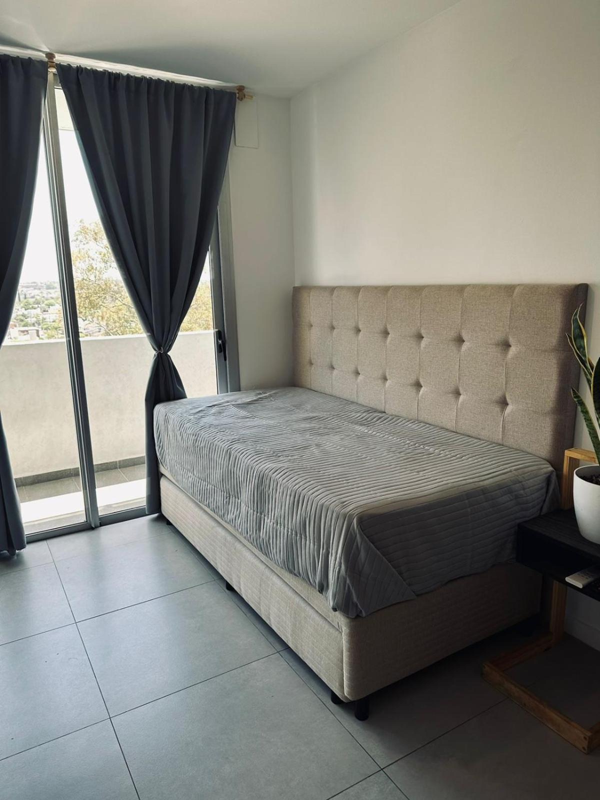 Op Amoblado En Capital Apartamento *