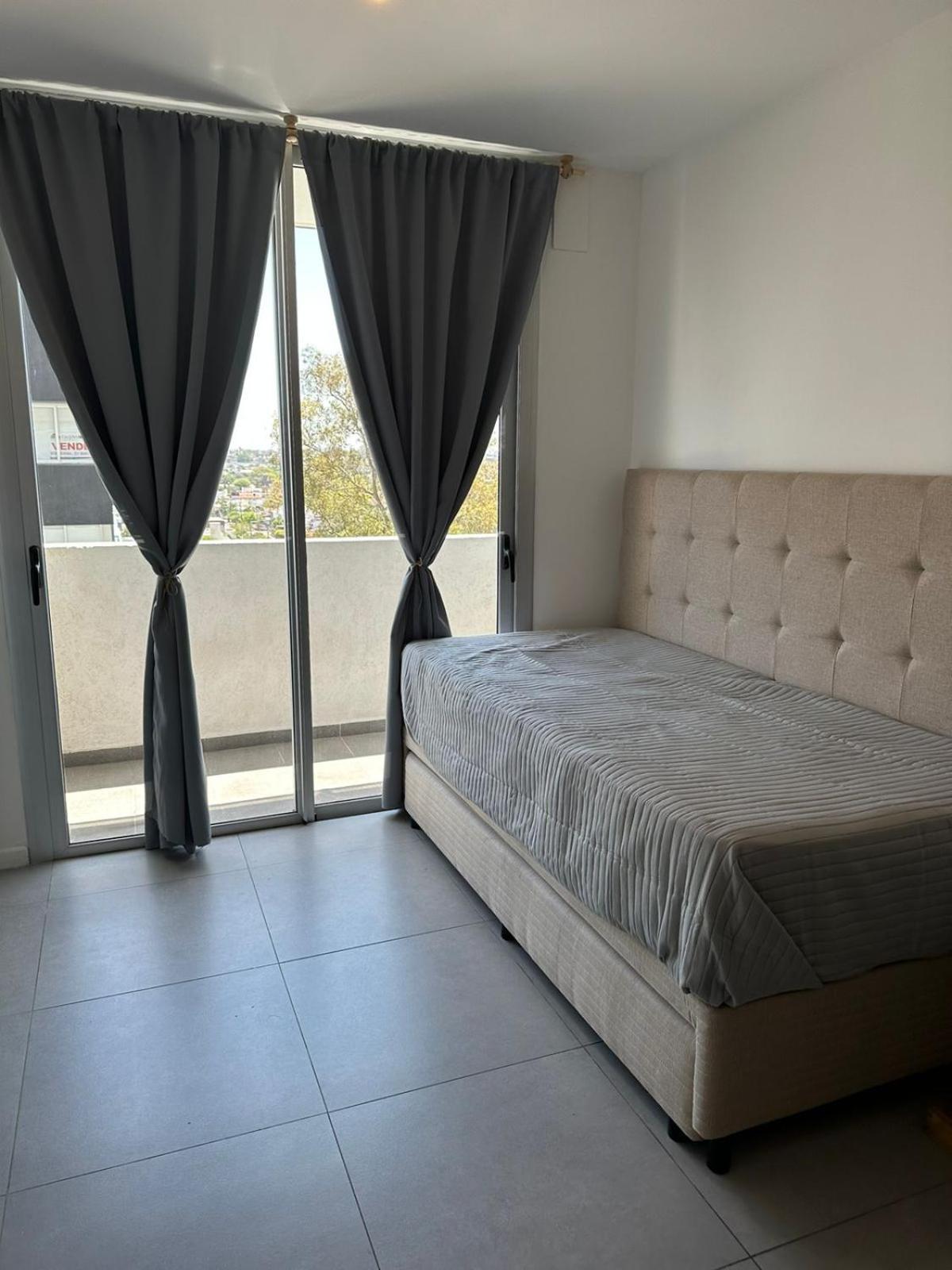 Op Amoblado En Capital Apartamento